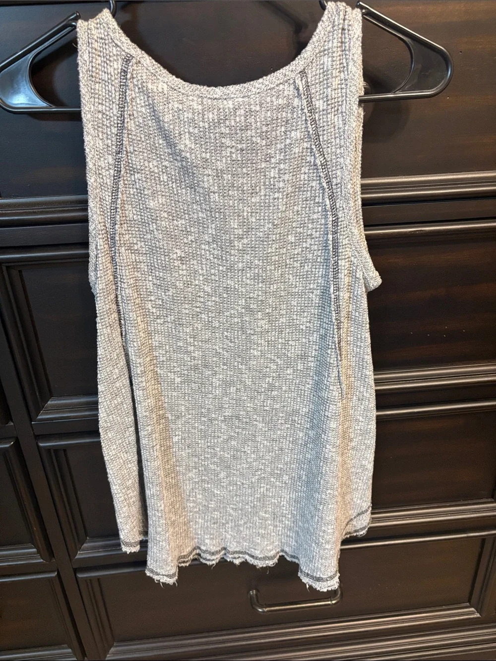 Hummingbird Light Gray Ribbed Knit Tank Top - Picture 2 of 3